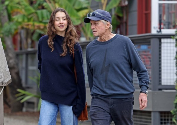 Michael Douglas, Carys Douglas