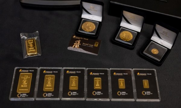 Investicijsko zlato dolazi u obliku standardiziranih zlatnih poluga i zlatnika