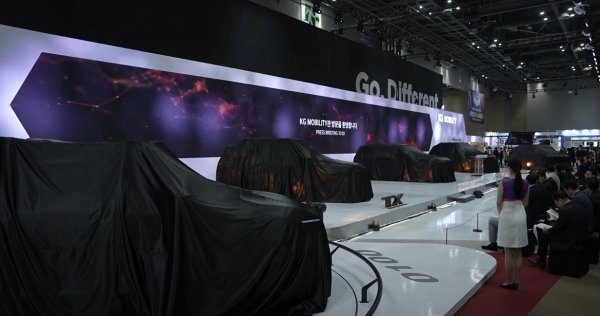 KG Mobility predstavio novi Torres EVX i tri električna koncepta