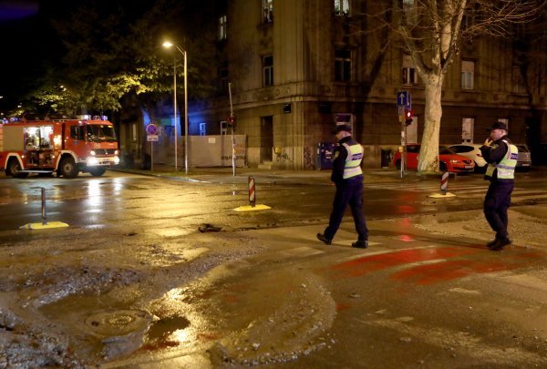 Poplava na Zelenom valu zbog puknuća cijevi