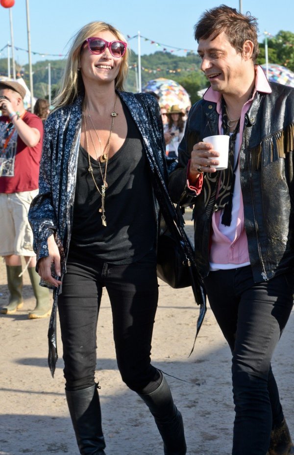 Kate Moss na Glastonbury festivalu