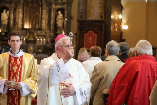 Nadbiskup Uzinić predvodio euharistijsko slavlje u katedrali svetog Vida