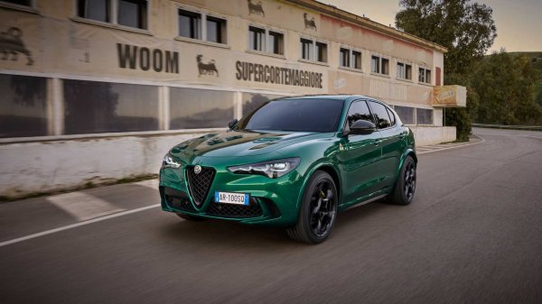 Alfa Romeo Stelvio 'Quadrifoglio 100th Anniversario'