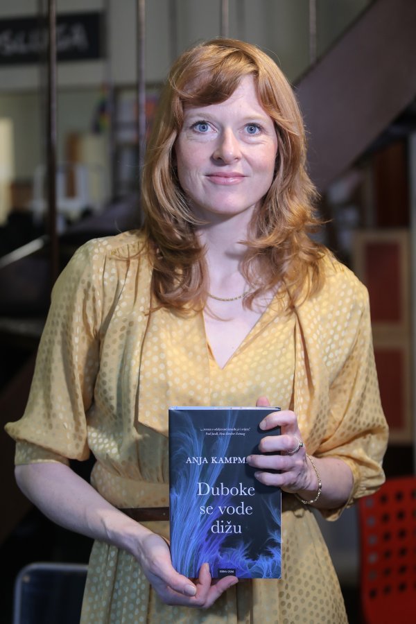 Predstavljen roman Duboke se vode dižu