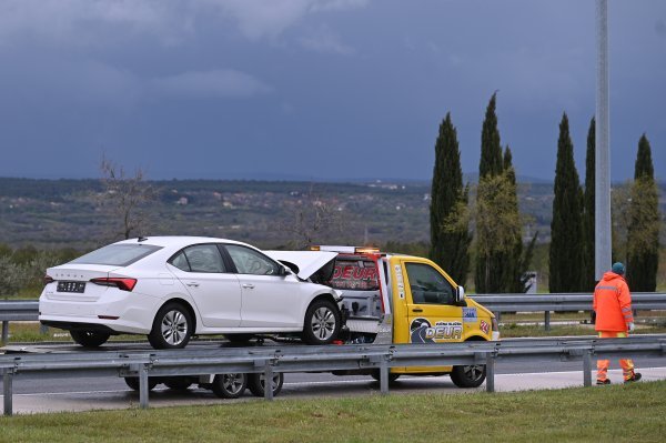 Nadin: Na autocesti A1 dogodila se prometna nesreća u kojoj je sudjelovalo više vozila