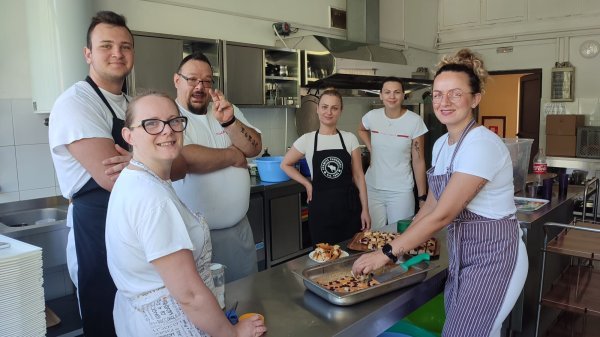 Sisački kuhari kuhaju po Healthy Meal Standardu