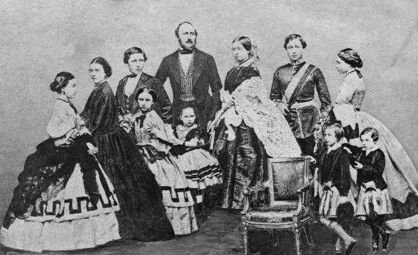 Kraljica Viktorija i princ Albert s djecom