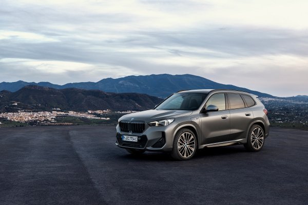 BMW X1 xDrive30e (2022.)