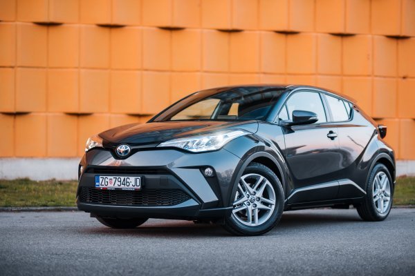 Toyota C-HR Hybrid Electric