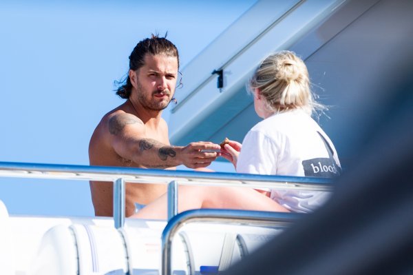 Nicole Artukovich i Liam Stewart u Hrvatskoj