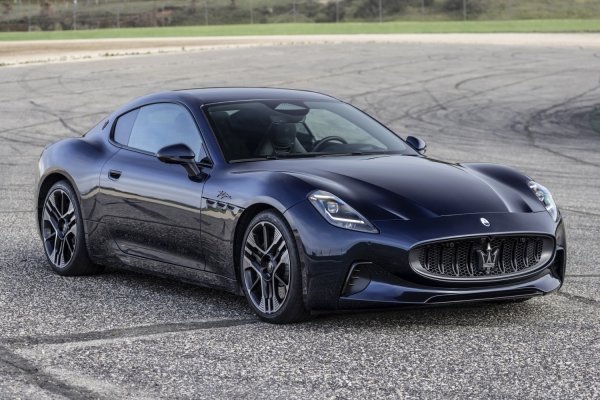Maserati GranTurismo Folgore Blu Nobile
