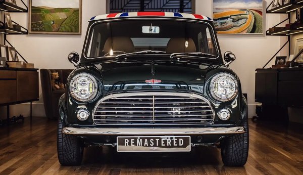 David Brown Automotive i Linley: Mini Remastered