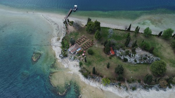 Suša u Italiji / Niska razina vode jezera Garda