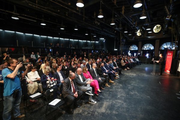 Zoran Milanović obilježio Praznik rada u Tvornici kulture