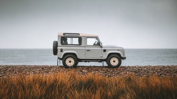 Land Rover Classic Defender Works V8 Islay Edition