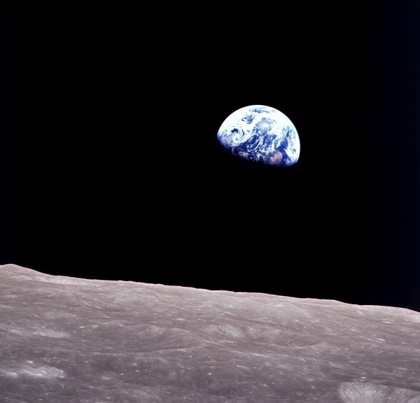Čuvena slika Zemlje snimljena s Mjeseca tijekom misije Apollo 8