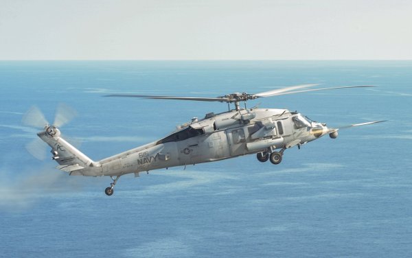 Ispaljivanje APKWS-II iz helikoptera MH-60S Seahawk