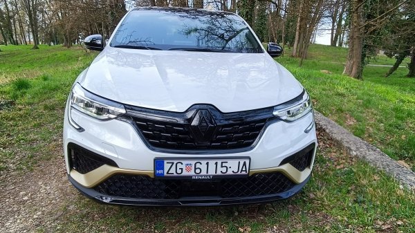 Renault Mégane Conquest E-Tech Engineered 145 hibrid