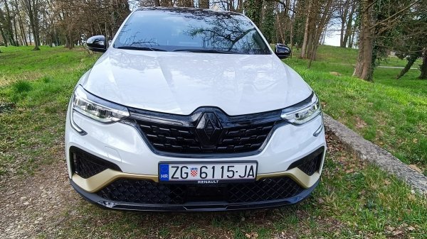 Renault Mégane Conquest E-Tech Engineered 145 hibrid