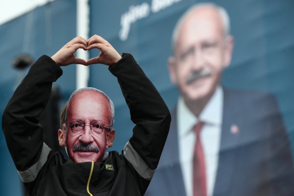 Kemal Kilicdaroglu na skupu turske oporbe u Istanbulu
