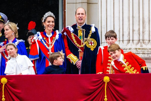 Princ Louis, princeza Charlotte, Kate Middleton, princ William, princ George