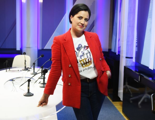 'Moram priznati da sam se zasitila informativnog programa, postalo je precrno i pretragično'