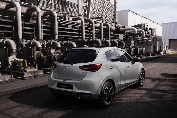 Mazda2 ima osvježeni vanjski i unutarnji izgled