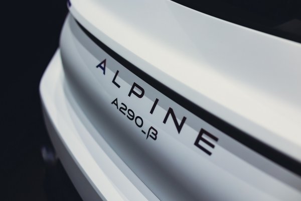 Alpine predstavio A290_β