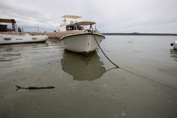 Mazut iz Zrmanje u Posedarju