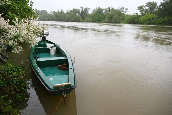 Poplavljeno područje u okolici Lekenika zbog izlijevanja rijeke Kupe
