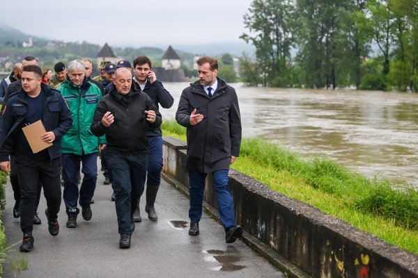 Medved i Banožić obišli Hrvatsku Kostajnicu