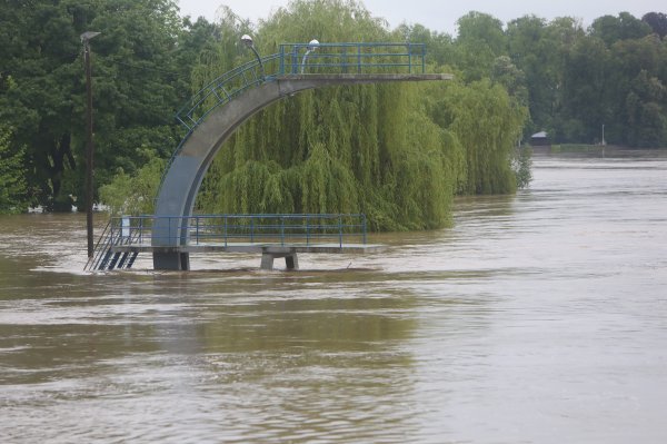 Izvanredno stanje na rijeci Korani