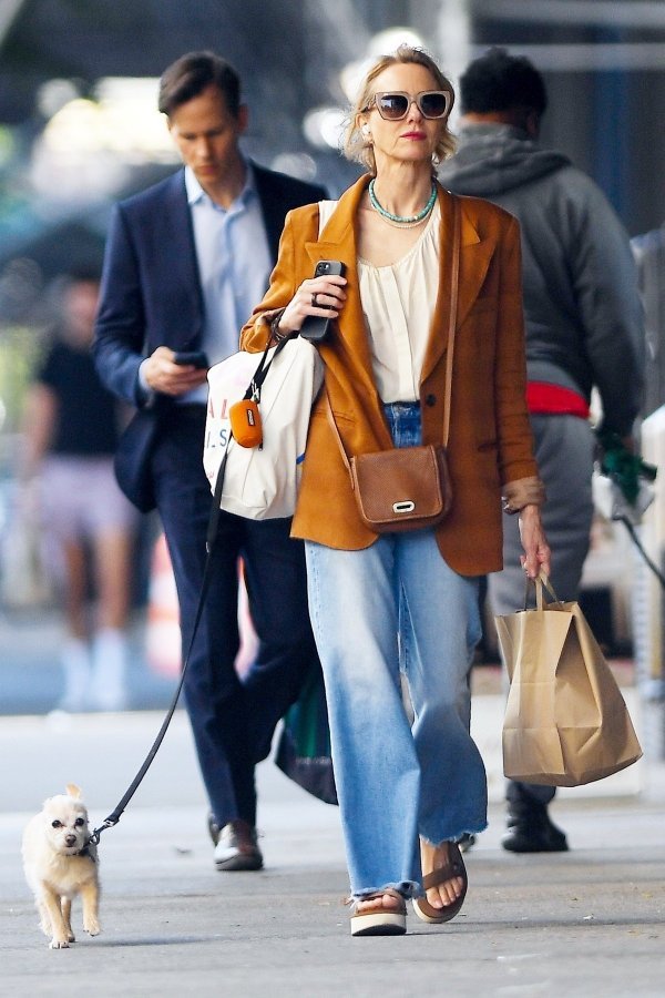 Naomi Watts