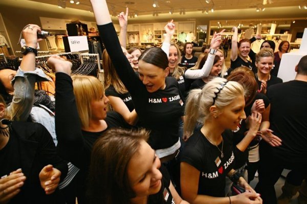 Dominantni modni lanci poput H&M-a naviknuti su na prodaju u svojim klasičnim trgovinama Pixsell