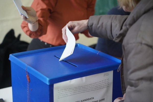 Izbori u Crnoj Gori su bili mirni dok se u priču nije upetljao prevarant s kriptovalutama