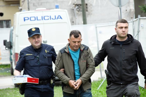Sisak: Privođenje Roberta Cetaja zbog ubojstva žene