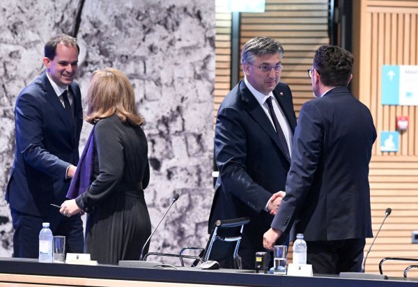 Sindikati i Vlada potpisali dodatak kolektivnom ugovoru