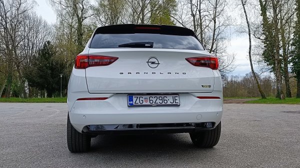 Opel Grandland GSe 1.6 S/S (221 kW/ 300 KS) AT8 AWD PHEV 4x4 eAT8