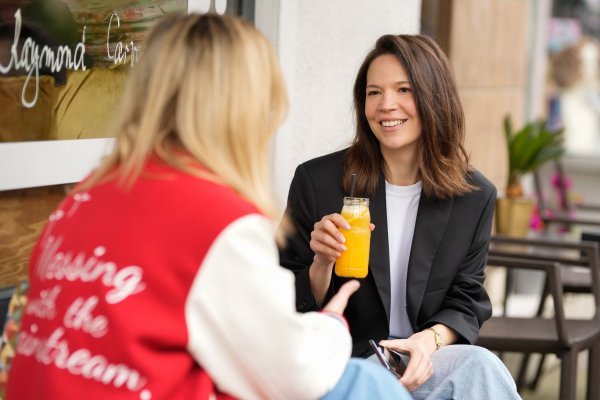 Ivana Vukušić na kavi u omiljenom kafiću u Martićevoj