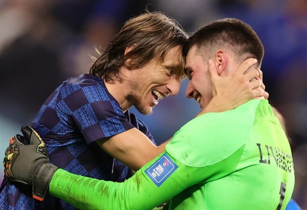 Luka Modrić i Dominik Livaković