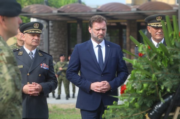 Ministar Banožić na obilježavanju Dana Hrvatske kopnene vojske u Karlovcu