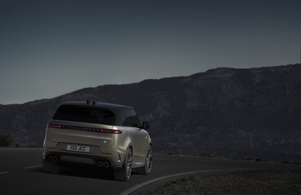 Range Rover Sport SV Edition One