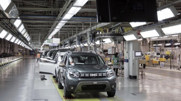 Promjena vizualnog identiteta cijele game marke Dacia u jednom danu