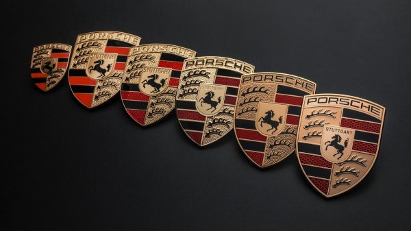 Porsche modernizirao grb