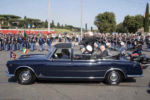 Predsjednik Talijanske Republike Sergio Mattarella u Lanciji Flaminiji iz 1961.