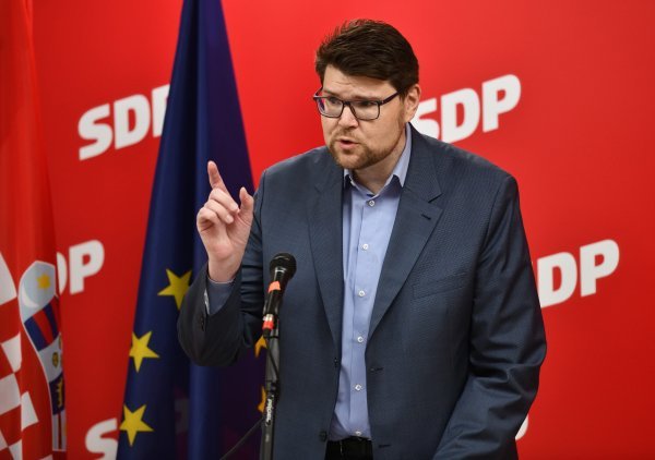 Peđa Grbin
