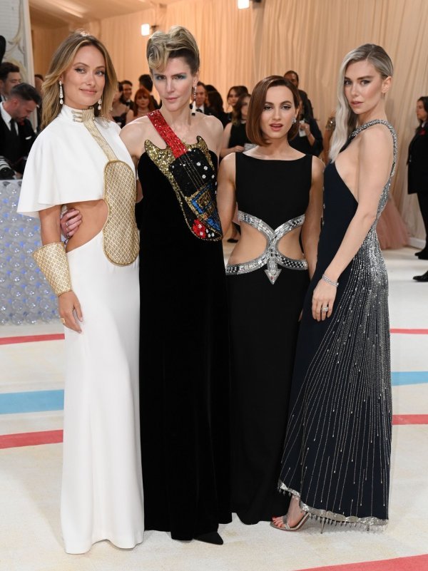 Olivia Wilde, Gabriela Hearst, Maude Apatow i Vanessa Kirby