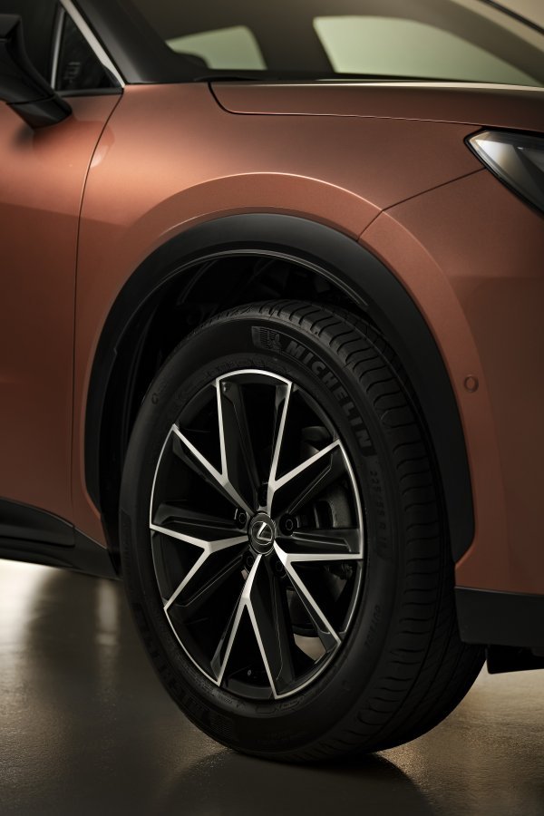 Lexus LBX