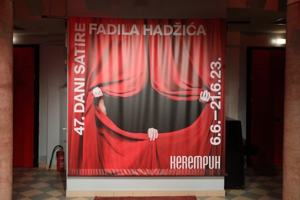 Otvorenje međunarodnog kazališnog festivala, 47. Dana satire Fadila Hadžića