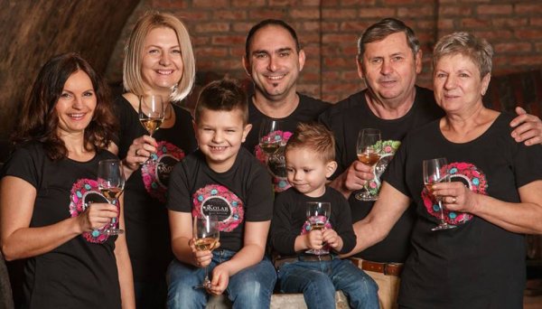 Složen postupak nije bio problem za baranjske vinare, obitelj Kolar Podrumi Kolar/Facebook/Romulić&Stojčić Multimedia studio
